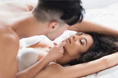 unsplash.com/@claybanks